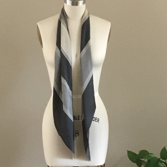 Deboil Accessories - Vintage Scarf Cut On the Bias